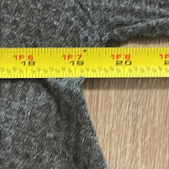 Altar’d State Women’s Waffle Knit T-Shirt Medium Grey Oversized Lagenlook Cotton - Picture 10 of 12